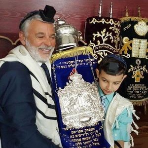 Meet your Posher, Moshe